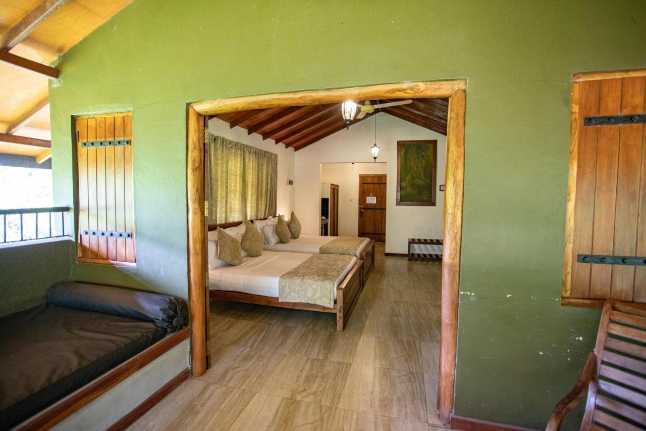 Kalu'S Hideaway Udawalawe Hotel Exterior photo