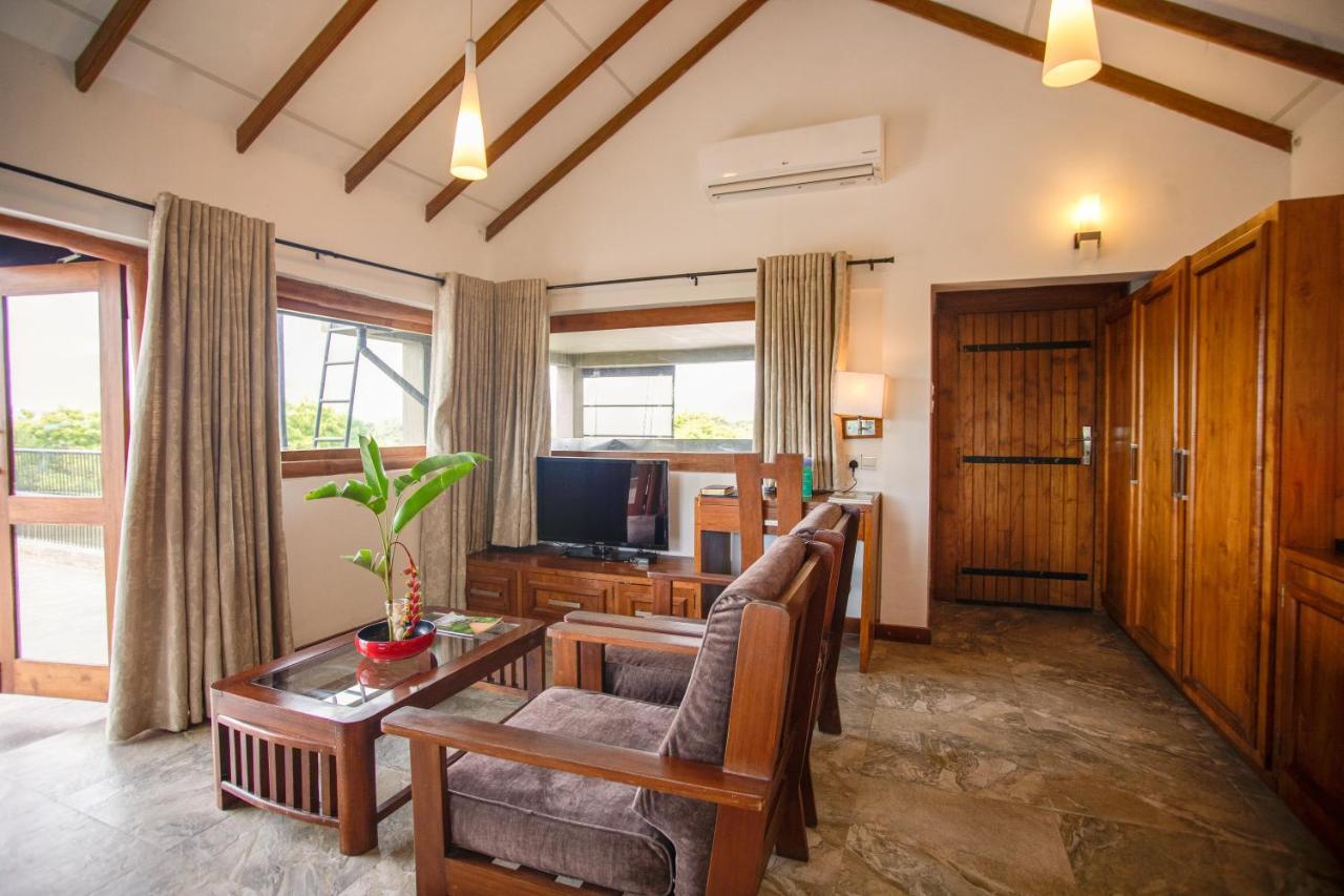 Kalu'S Hideaway Udawalawe Hotel Exterior photo