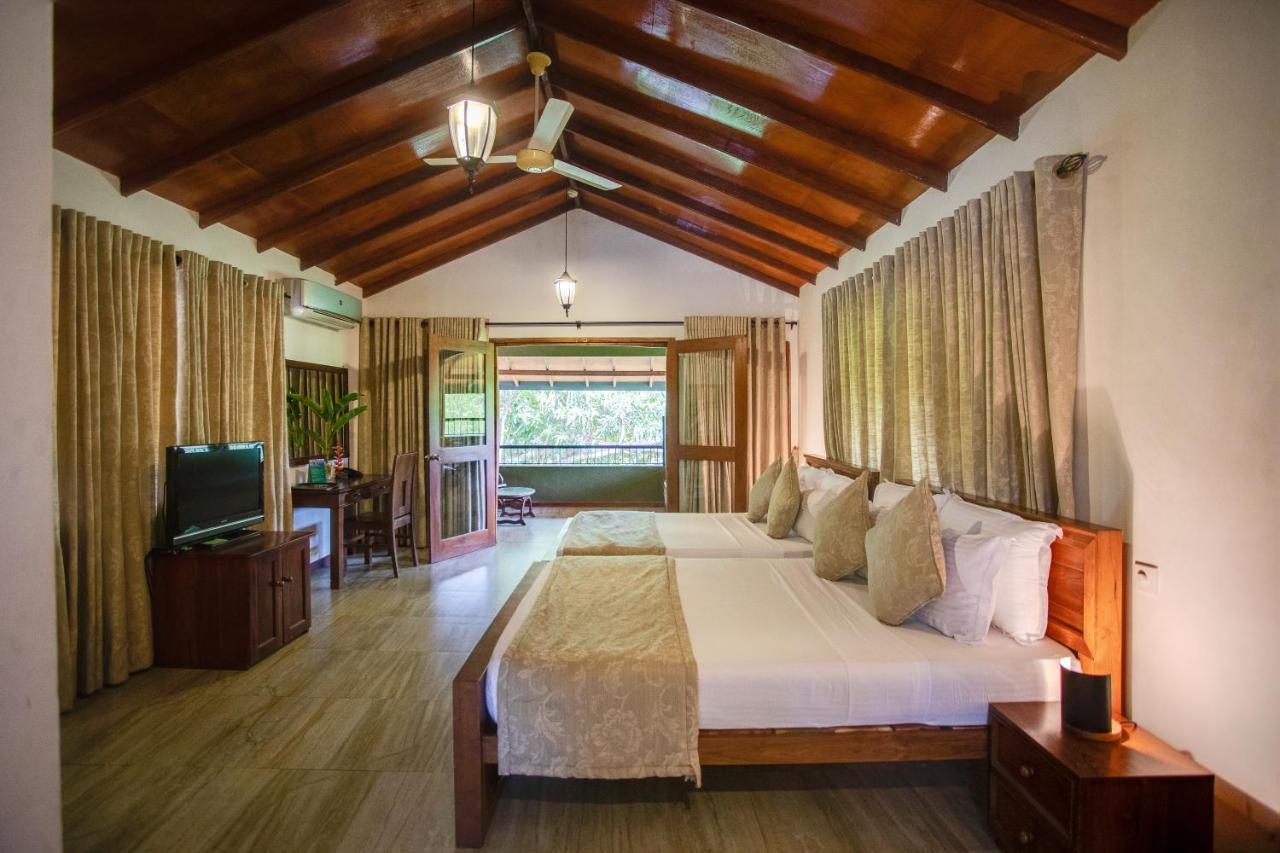 Kalu'S Hideaway Udawalawe Hotel Exterior photo