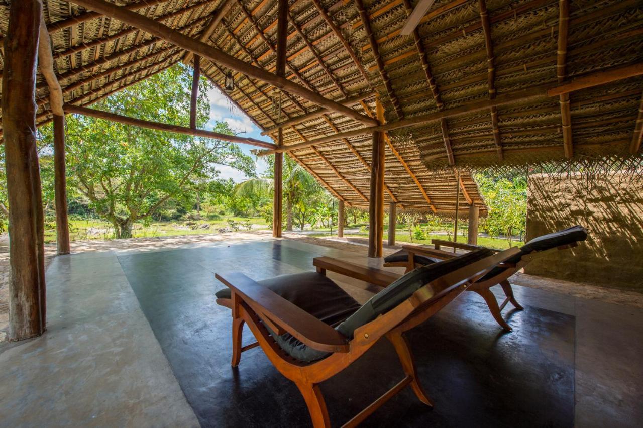 Kalu'S Hideaway Udawalawe Hotel Exterior photo